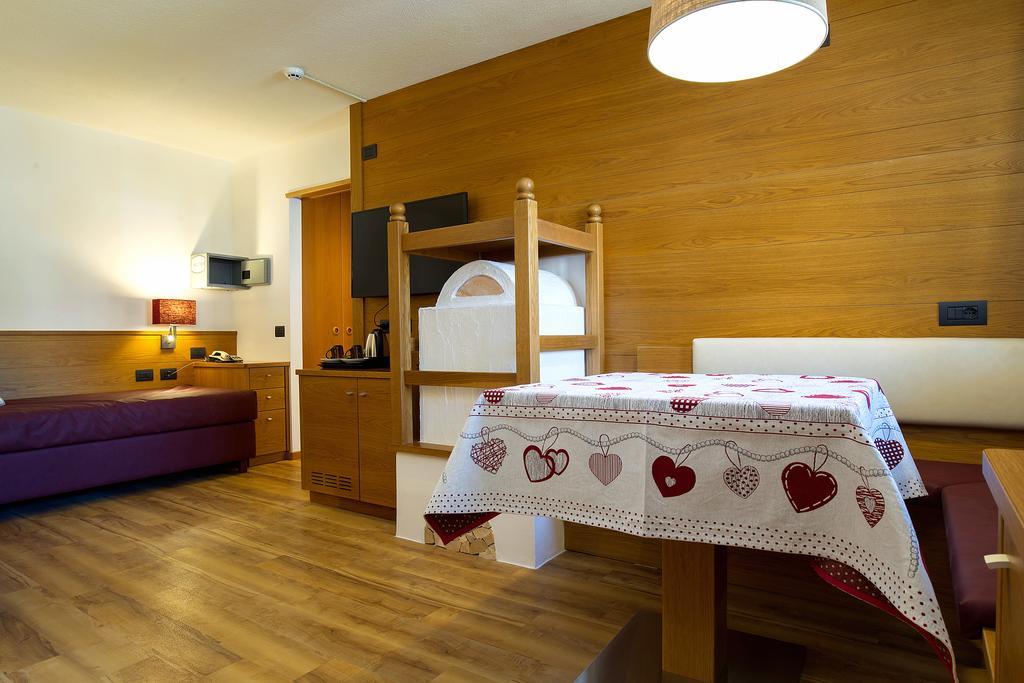 Hotel Cirelle Suite&Spa Canazei Exterior foto